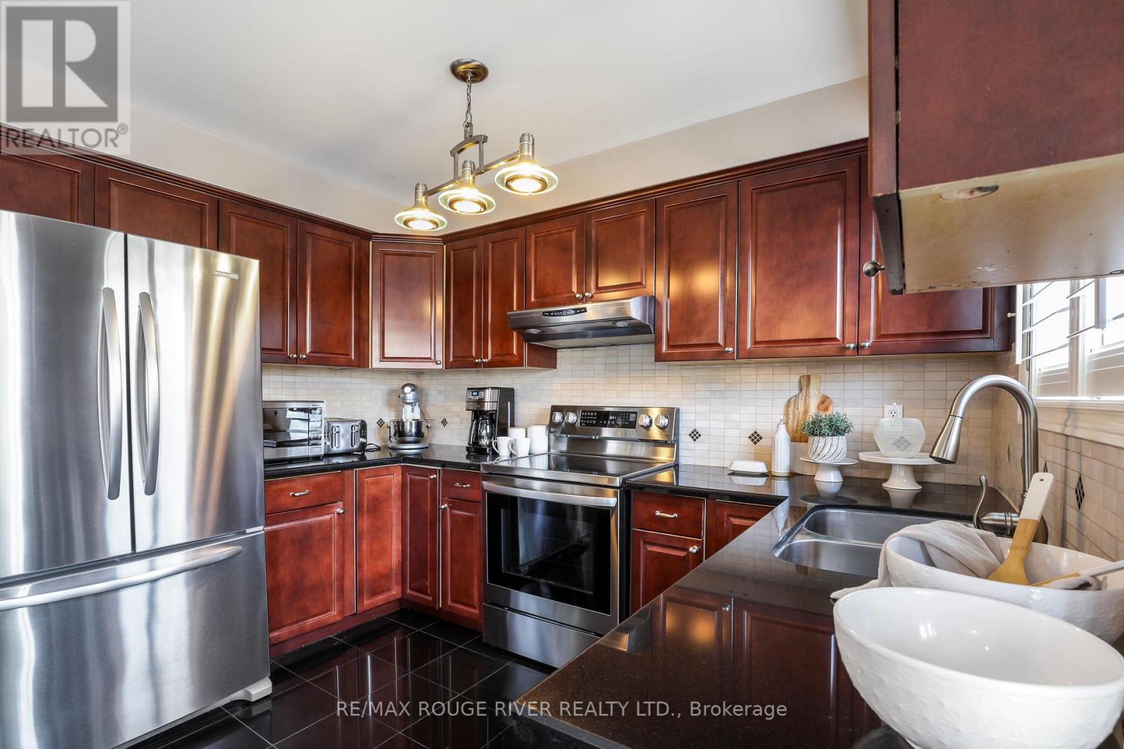 1979 Rosebank Road, Pickering, Ontario  L1V 1P7 - Photo 13 - E13465562