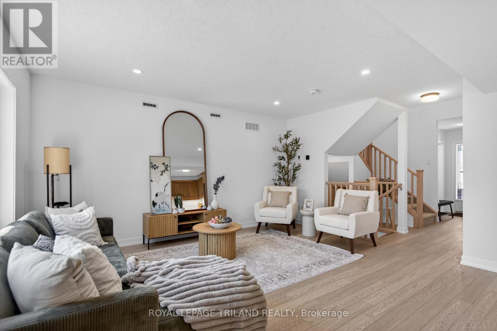 121 Styles Drive, St. Thomas, Ontario  N5R 0N8 - Photo 12 - X12369649