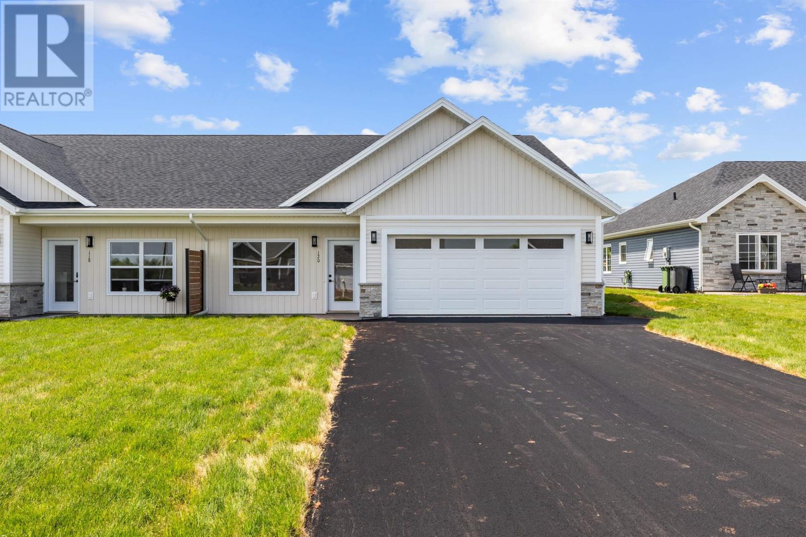 120 Putters Street, Summerside, Prince Edward Island  C0B 1T0 - Photo 2 - 202614935