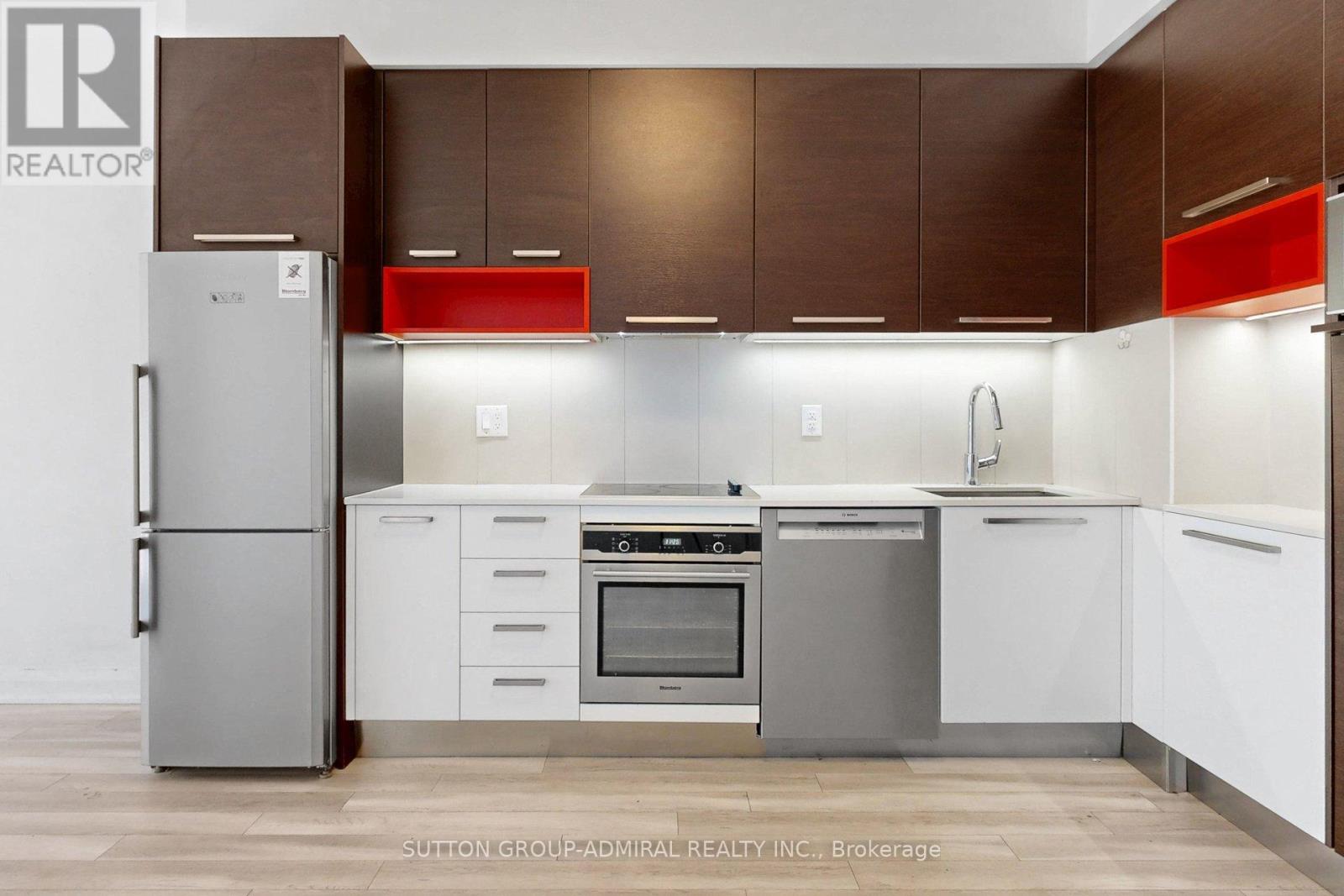 301 - 36 PARK LAWN ROAD, Toronto, Ontario