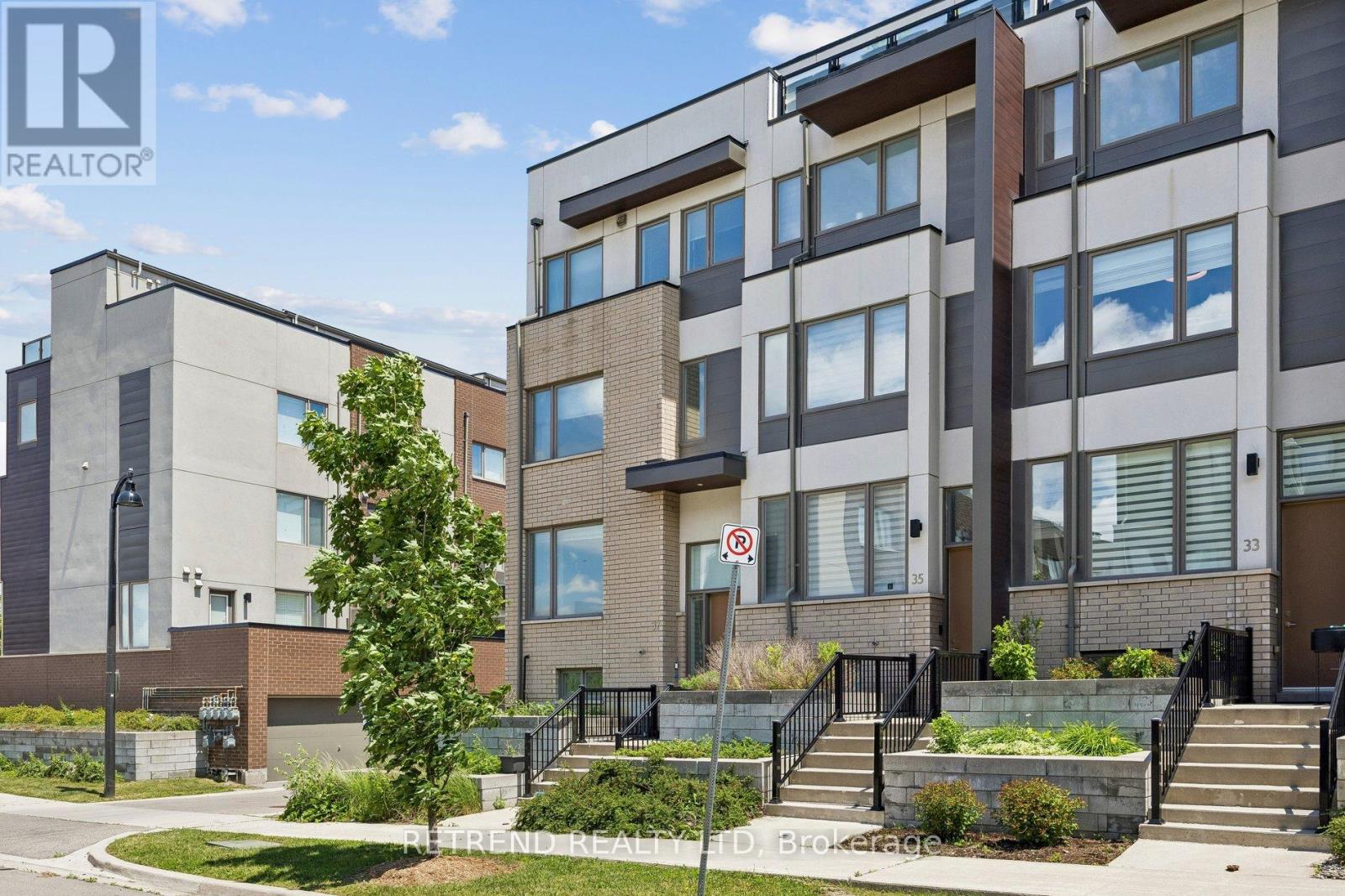 37 Caroline Carpenter Grove, Toronto, Ontario  M3K 0B1 - Photo 3 - W13465628