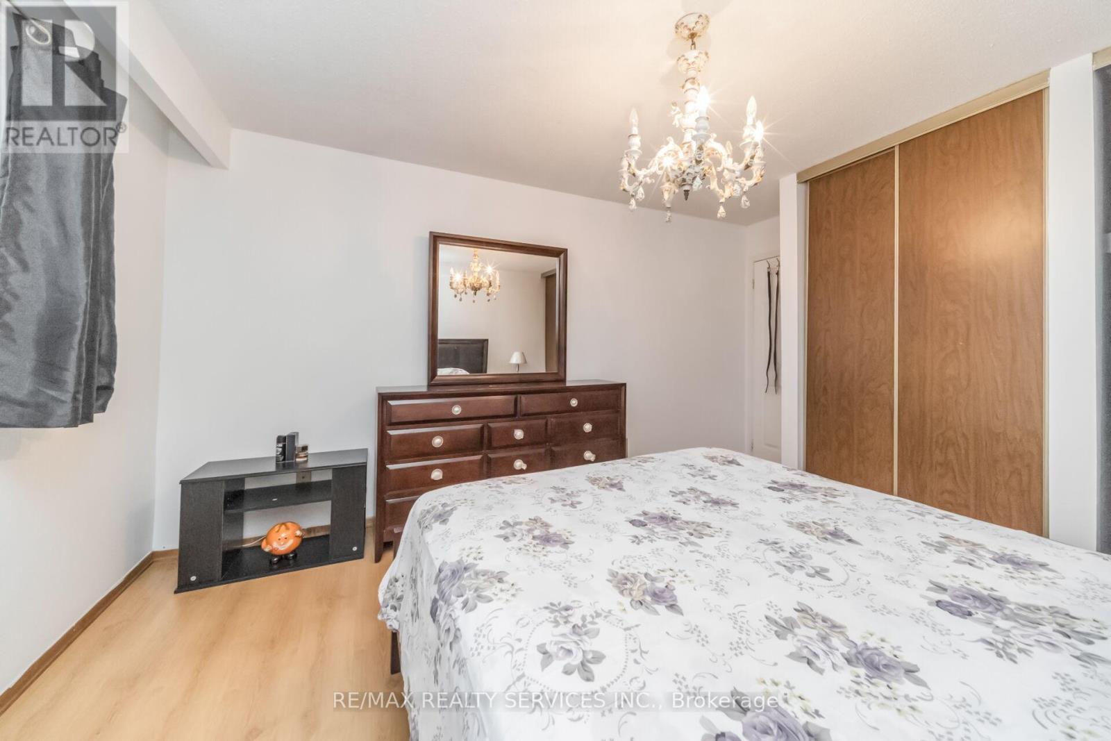 27 Ashford Court, Brampton, Ontario  L6V 3E2 - Photo 32 - W13465630