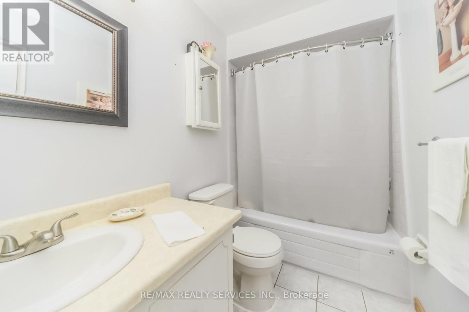 27 Ashford Court, Brampton, Ontario  L6V 3E2 - Photo 35 - W13465630