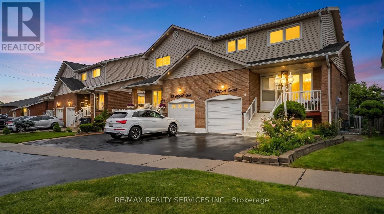 27 Ashford Court, Brampton, Ontario  L6V 3E2 - Photo 4 - W13465630