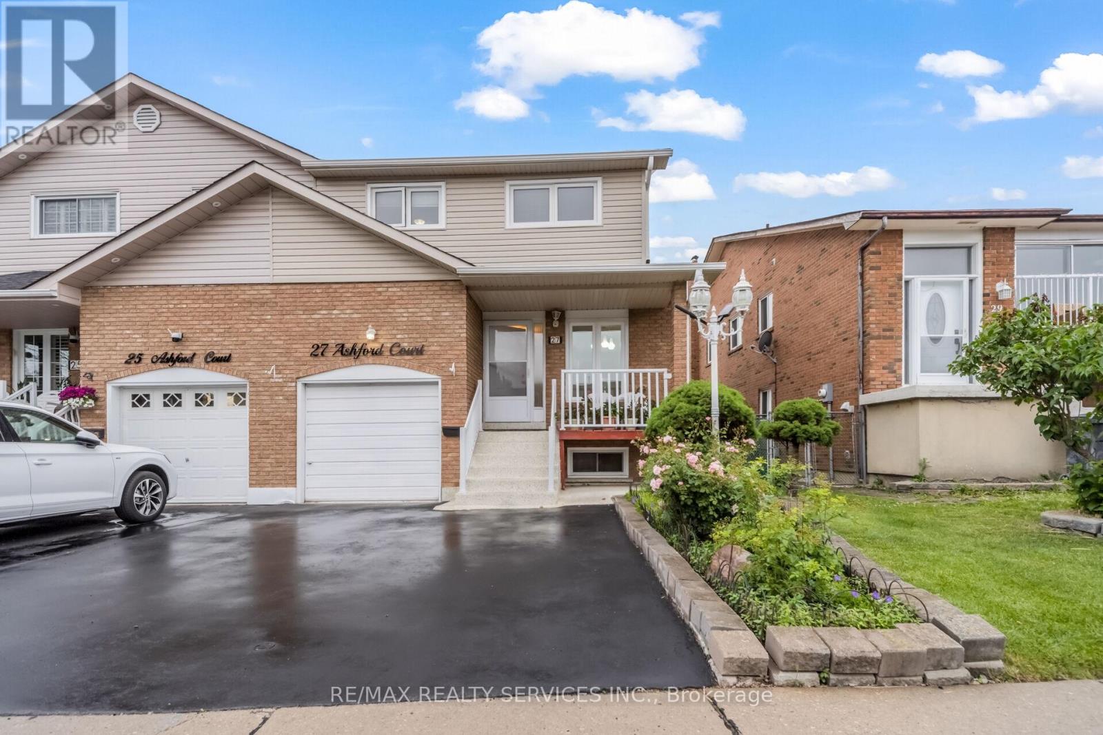 27 Ashford Court, Brampton, Ontario  L6V 3E2 - Photo 8 - W13465630