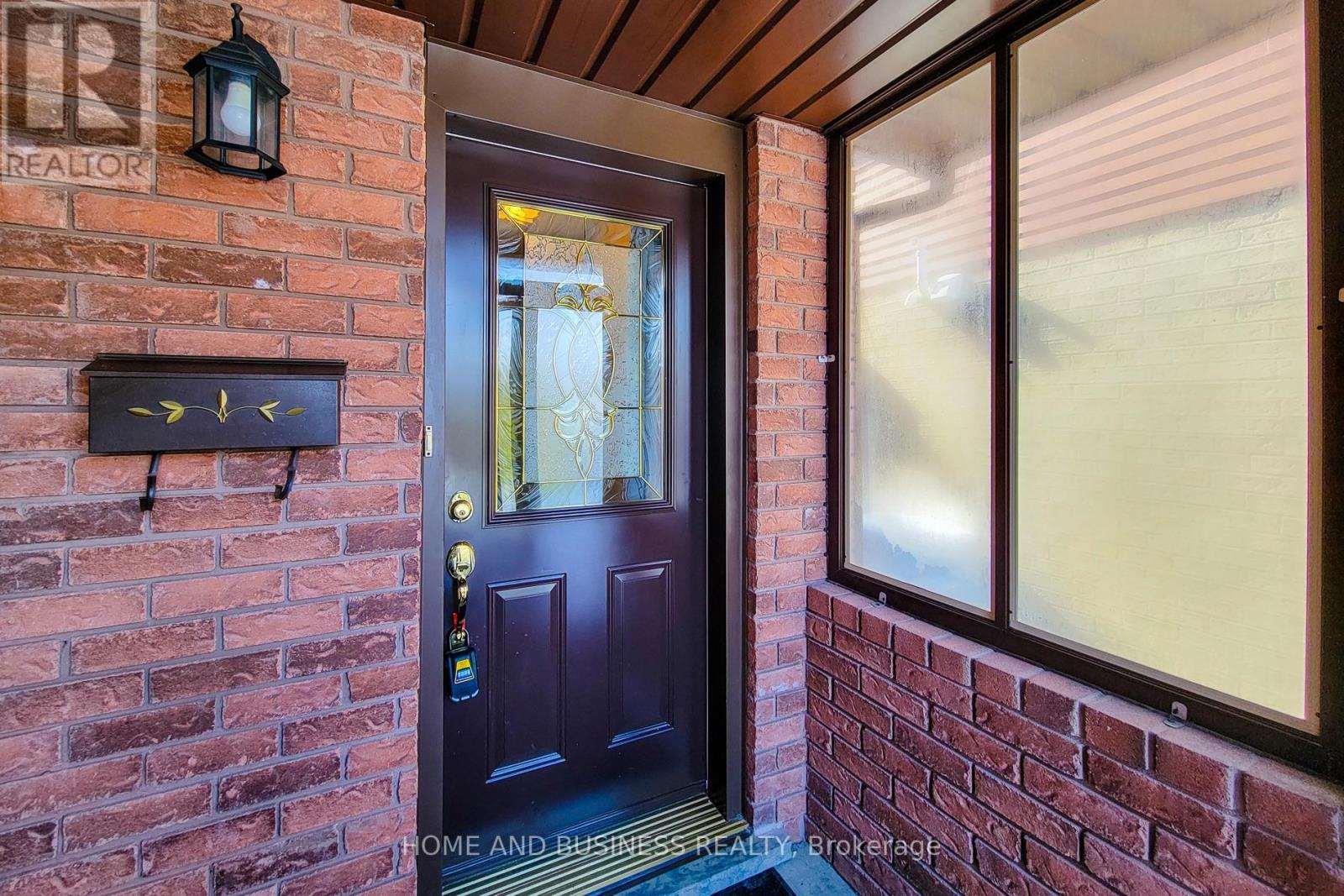 50 Everest Street, Hamilton, Ontario  L8W 2G9 - Photo 3 - X12829876