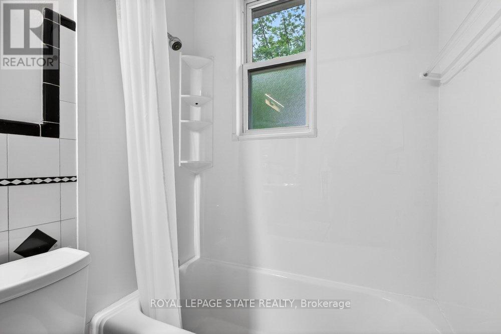 78 East 14th Street, Hamilton, Ontario  L9A 4B5 - Photo 17 - X13441530