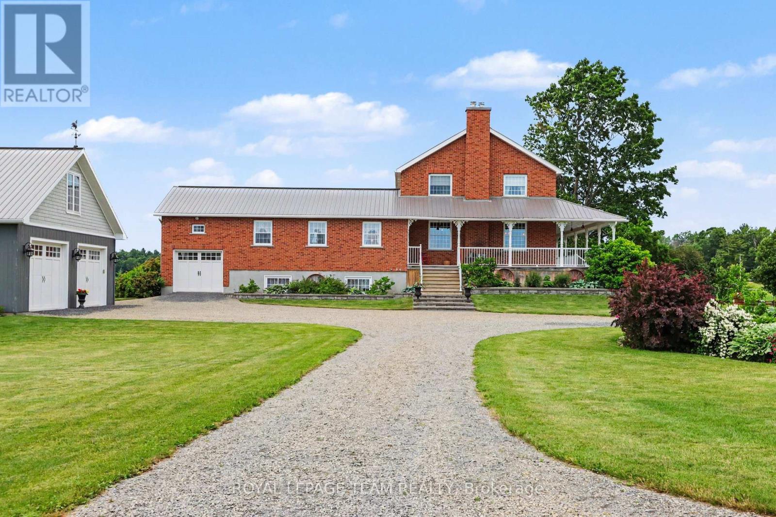 10546 Broken Second Road, South Dundas, Ontario K0E 1K0 - Photo 2 - X13465664