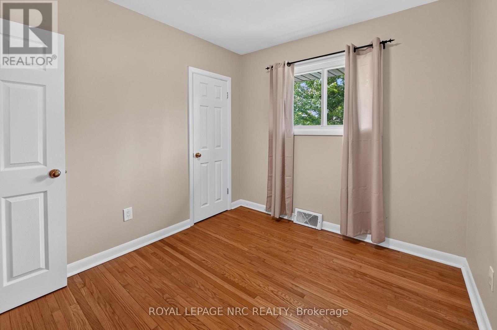22 Mckenzie Street, St. Catharines, Ontario  L2M 2N1 - Photo 19 - X13465688