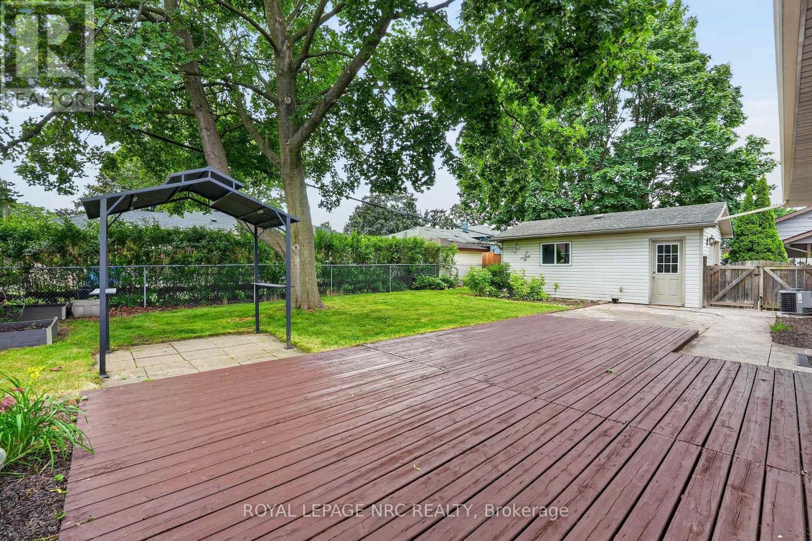 22 Mckenzie Street, St. Catharines, Ontario  L2M 2N1 - Photo 36 - X13465688