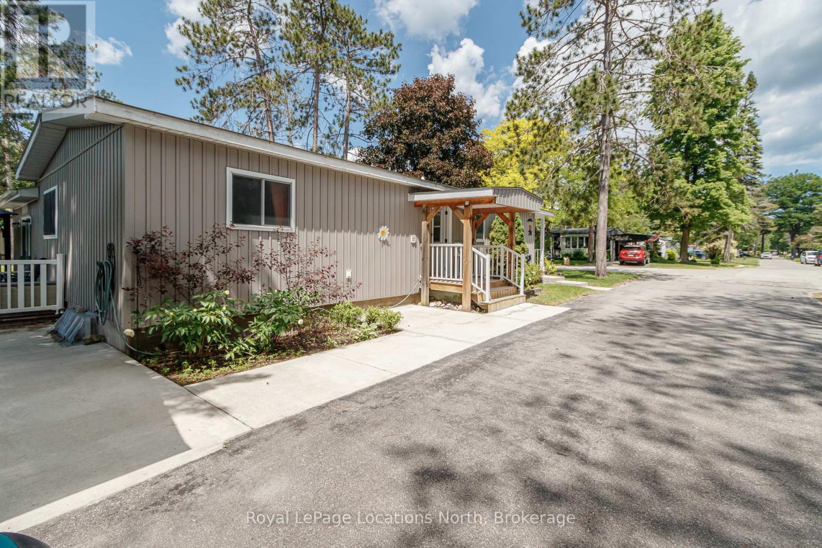 5 Golf Avenue Sw, Wasaga Beach, Ontario  L9Z 1K2 - Photo 27 - S13465646
