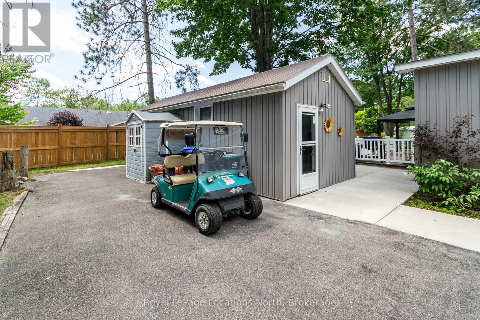 5 Golf Avenue Sw, Wasaga Beach, Ontario  L9Z 1K2 - Photo 8 - S13465646