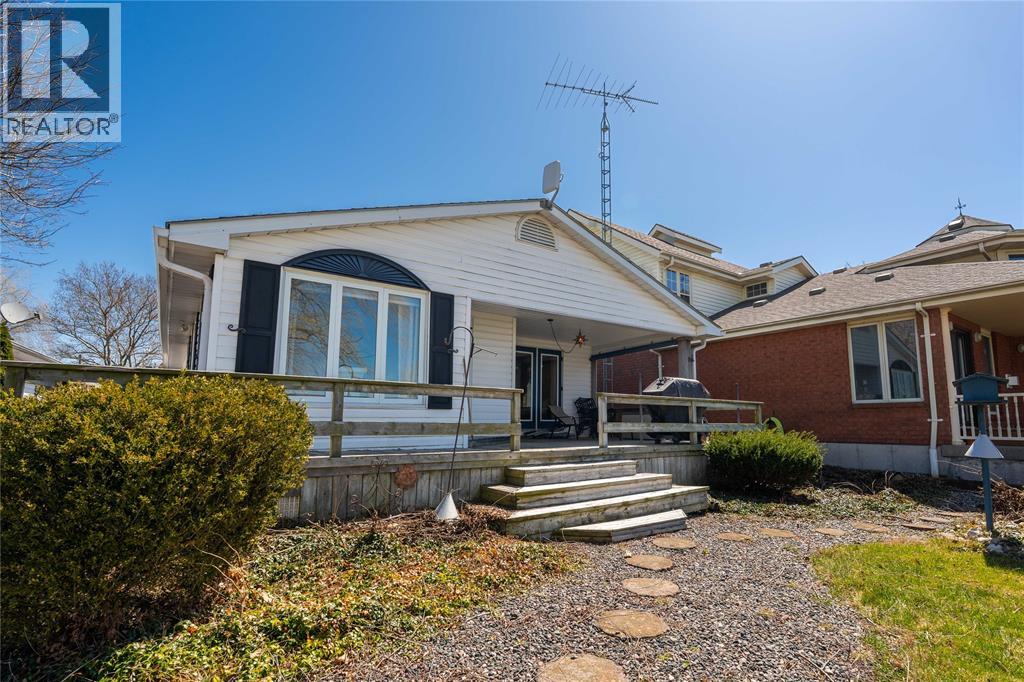 2995 St. Clair Parkway, Sombra, Ontario  N0P 2H0 - Photo 3 - 26014514