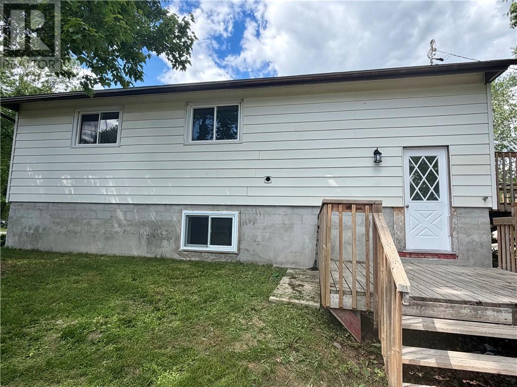 4437 Hector Crescent, Valley East, Ontario  P3P 1B6 - Photo 2 - 2128595