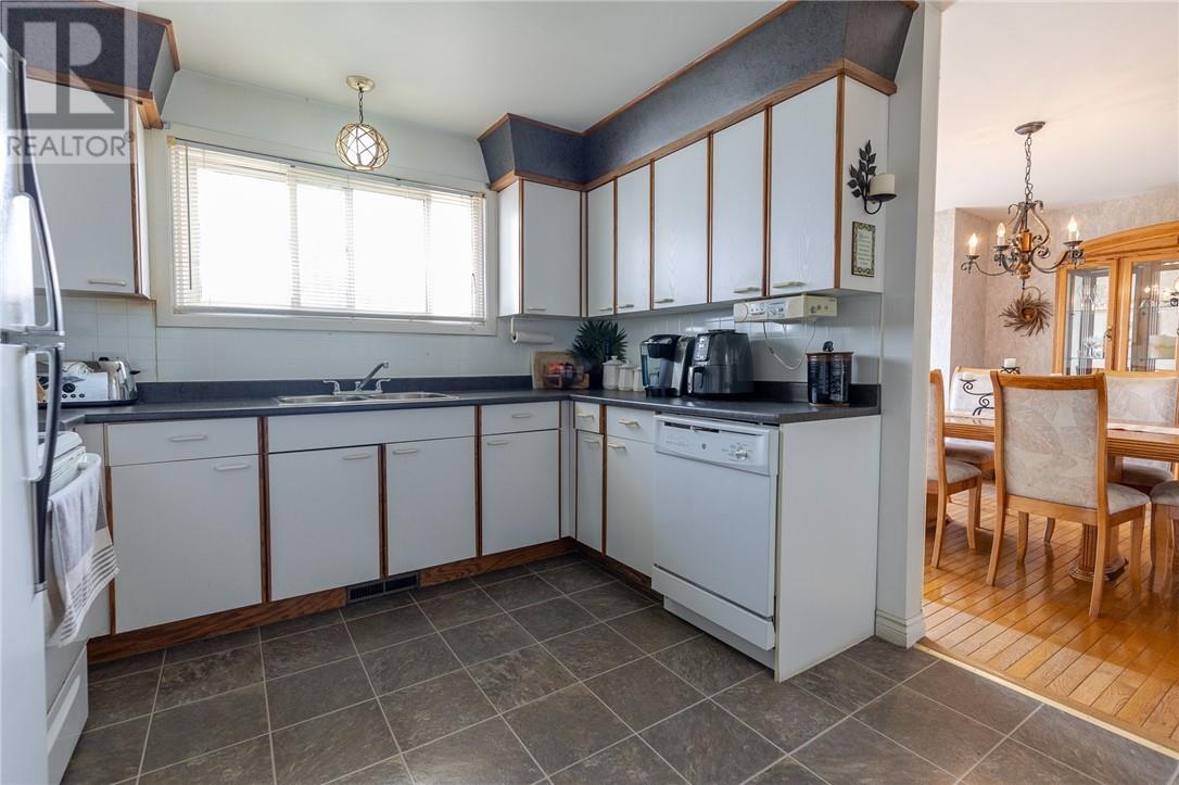 386 Haig Street, Espanola, Ontario  P5E 1B4 - Photo 5 - 2128054