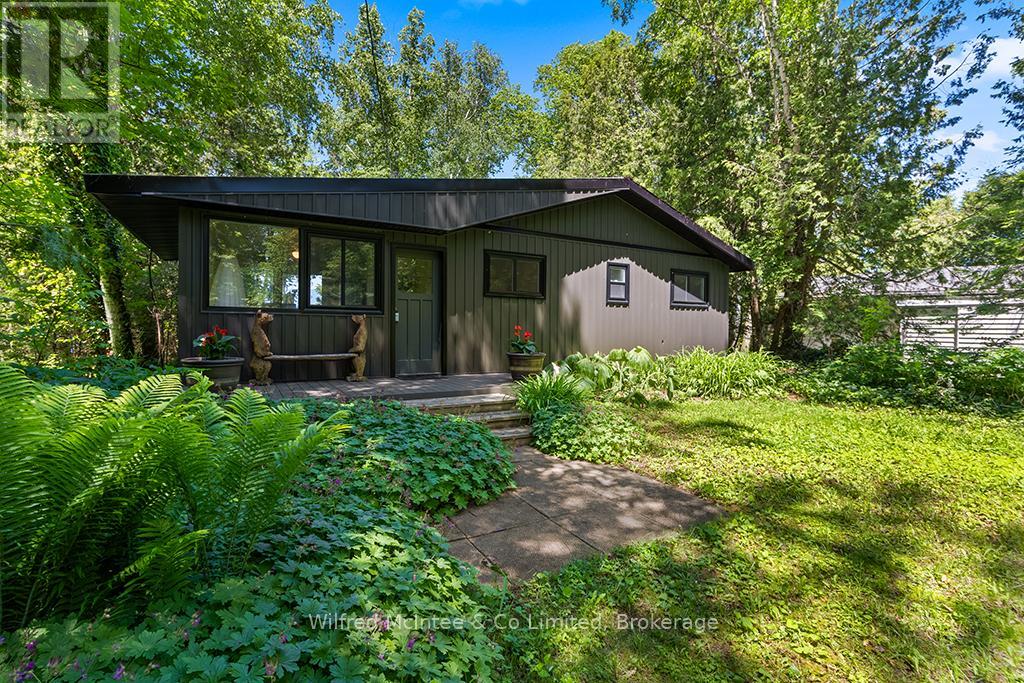 925 Bruce Road 13, Native Leased Lands, Ontario  N0H 2L0 - Photo 13 - X13465682