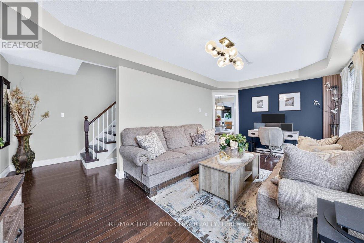 551 Pelletier Court, Newmarket, Ontario  L3X 2N5 - Photo 6 - N13463296