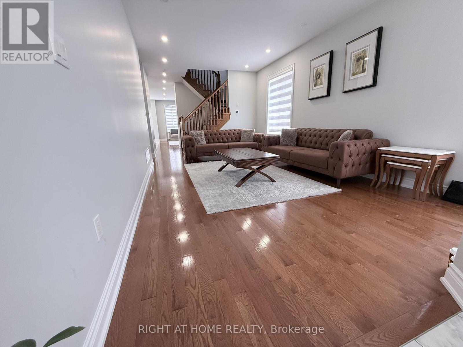 131 Killington Avenue, Vaughan, Ontario  L4H 3Z6 - Photo 6 - N13465706