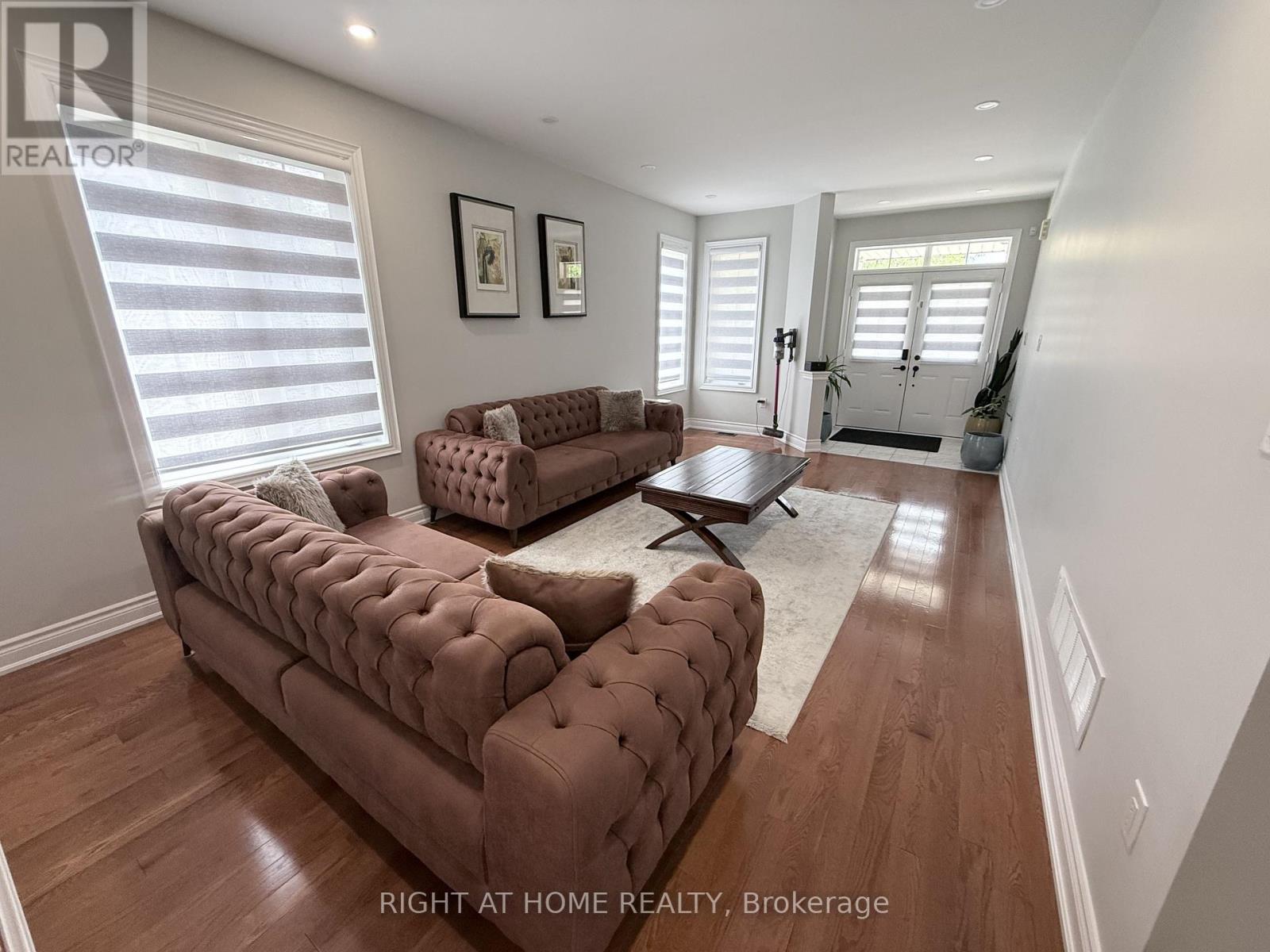 131 Killington Avenue, Vaughan, Ontario  L4H 3Z6 - Photo 7 - N13465706