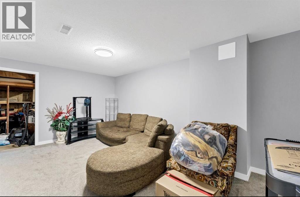 1265 2 Avenue NE, Medicine Hat, Alberta  T1A 6A7 - Photo 36 - A2316473