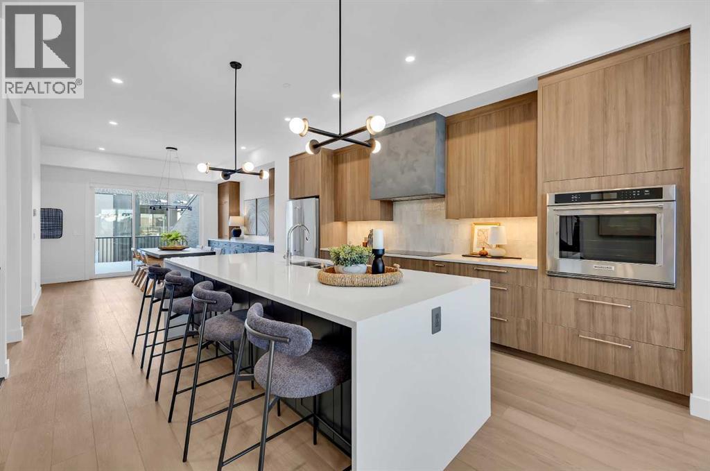 133 Greenwich Common NW, Calgary, Alberta  T3B 6P1 - Photo 10 - A2322579