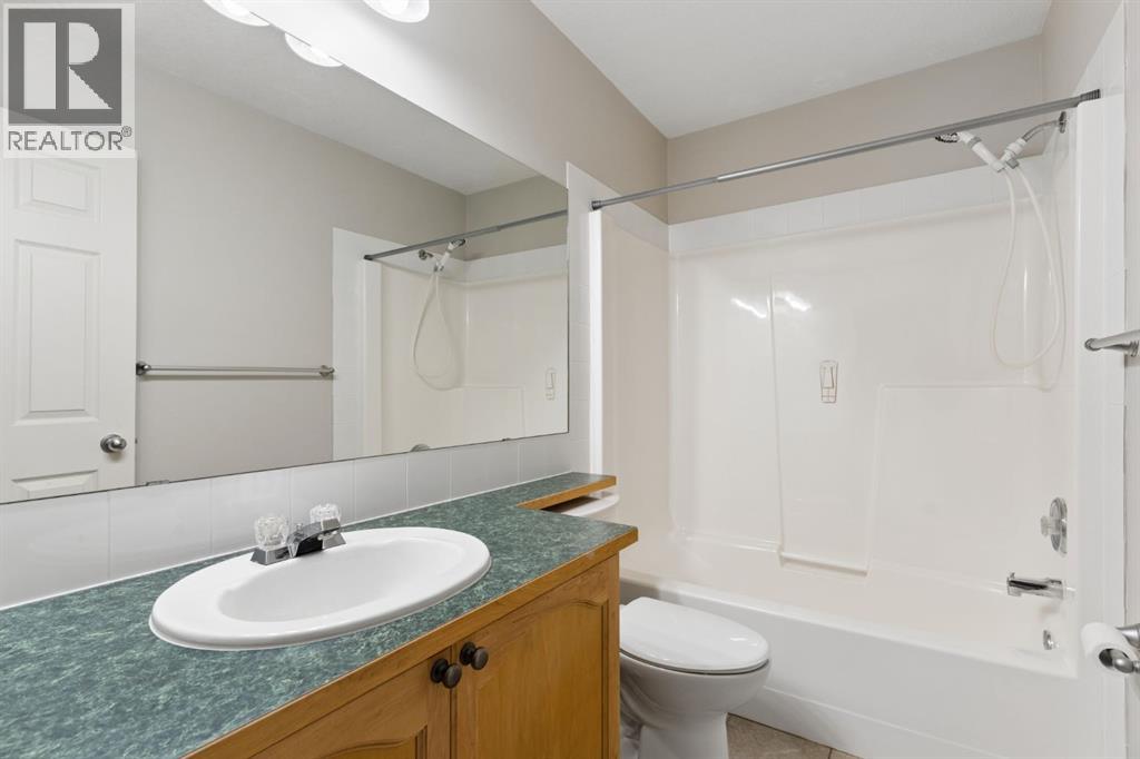 25 Hidden Creek Rise Nw, Calgary, Alberta  T3A 6L3 - Photo 20 - A2317734