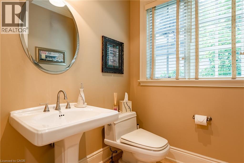 122 Lisonally Court, Oakville, Ontario  L6L 6P2 - Photo 25 - 40841183