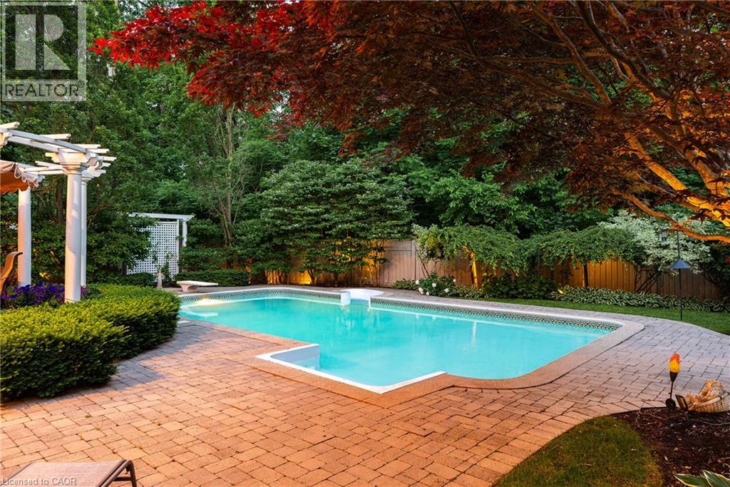 122 Lisonally Court, Oakville, Ontario  L6L 6P2 - Photo 7 - 40841183