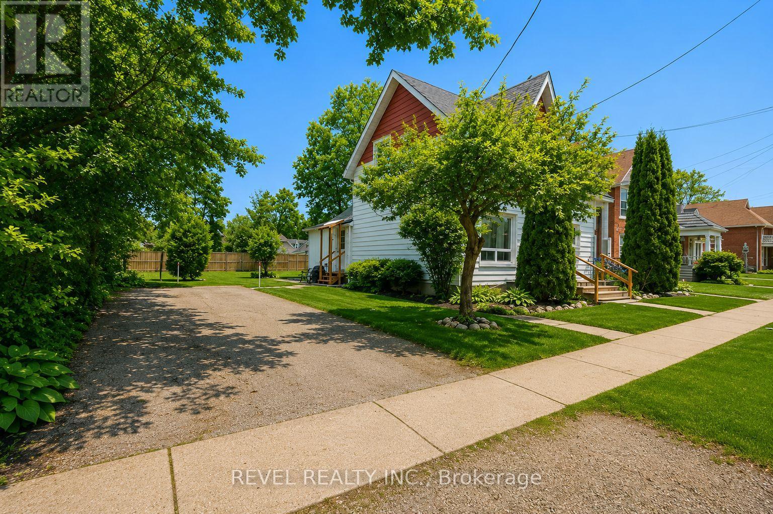 44 Parkside Drive, Barrie, Ontario  L4N 1W9 - Photo 36 - S12980330