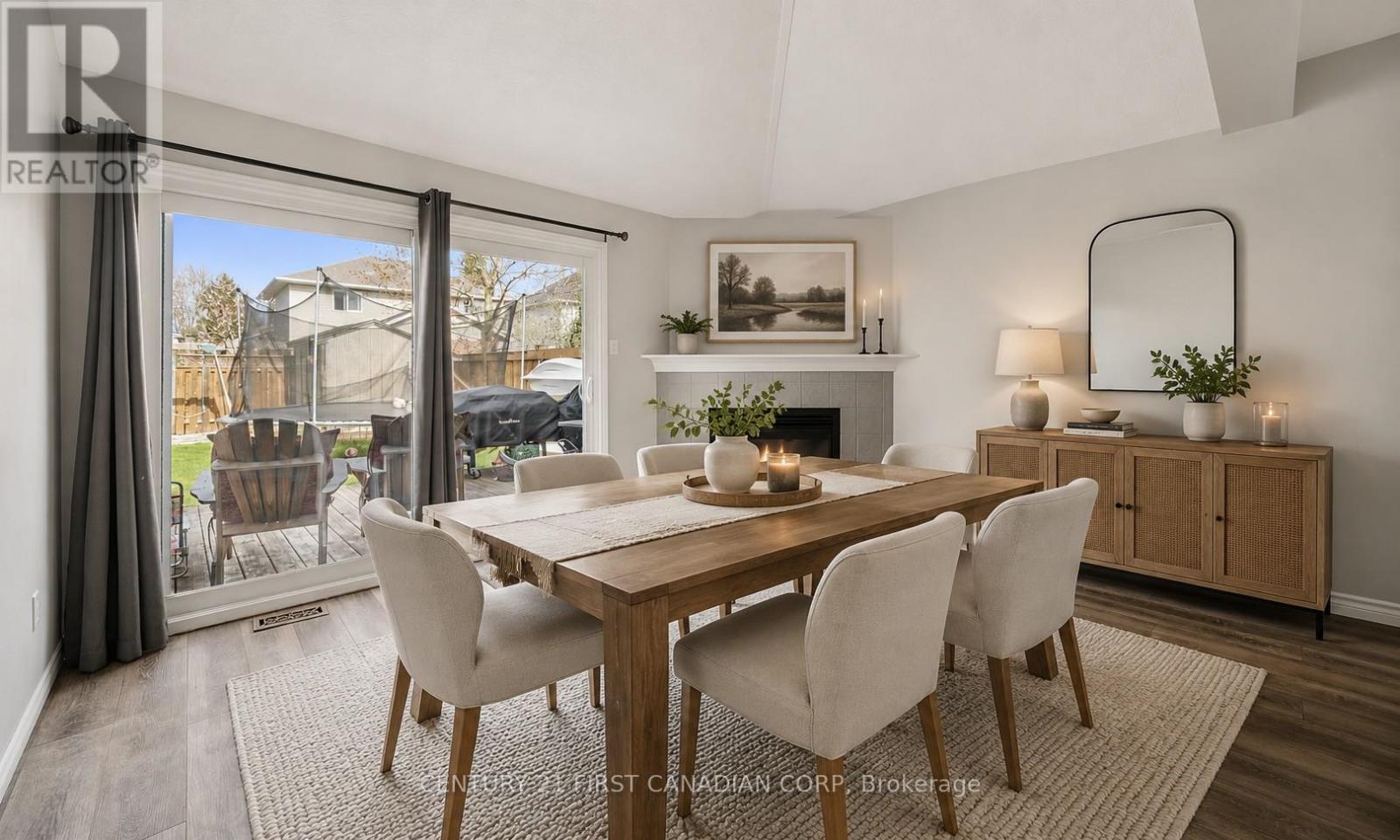 34 Waxwing Crescent, Guelph, Ontario  N1C 1E3 - Photo 4 - X13465732