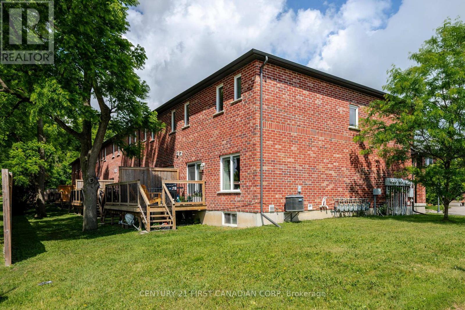 14 - 292 Falcon Drive, Woodstock, Ontario  N4T 0C1 - Photo 2 - X13465846