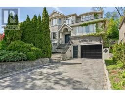 73 BONNYVIEW DRIVE, Toronto, Ontario