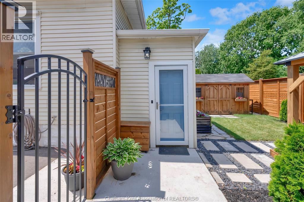 17 Lowe Street, Chatham, Ontario  N7L 1J6 - Photo 7 - 26014330