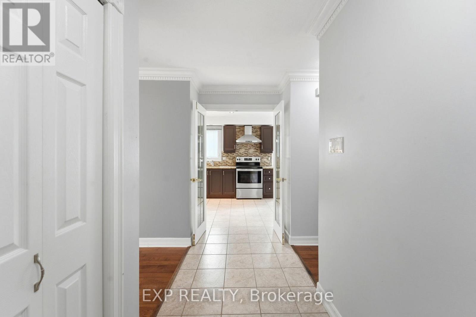 956 Gold Crescent, Ottawa, Ontario  K2B 8C5 - Photo 4 - X13465826