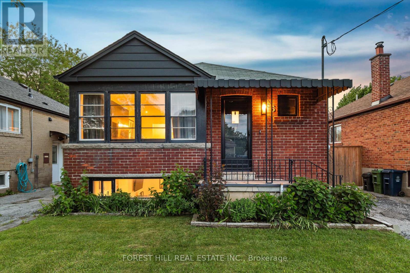 6 BARRETT ROAD, Toronto, Ontario