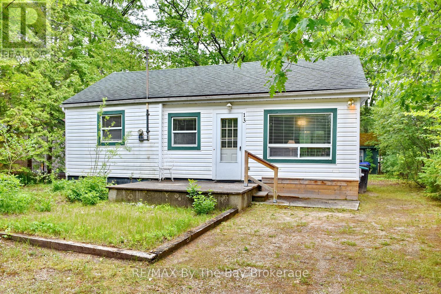 13 5TH LANE, wasaga beach, Ontario