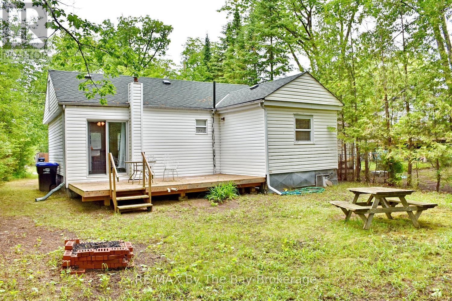 13 5th Lane, Wasaga Beach, Ontario  L9Z 2E9 - Photo 18 - S13465818