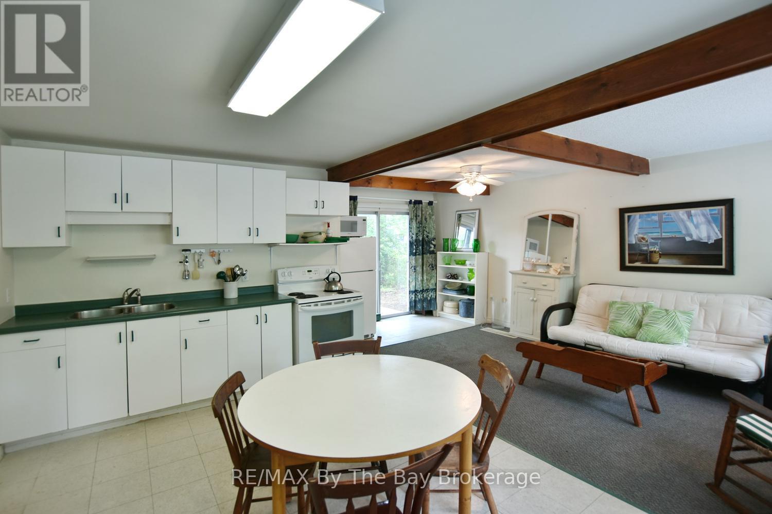 13 5th Lane, Wasaga Beach, Ontario  L9Z 2E9 - Photo 6 - S13465818