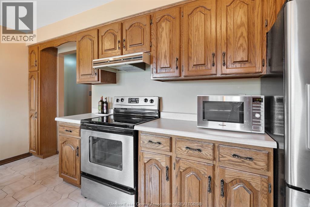 1251 Huntwick Place, Lasalle, Ontario  N9H 2B4 - Photo 8 - 26014415