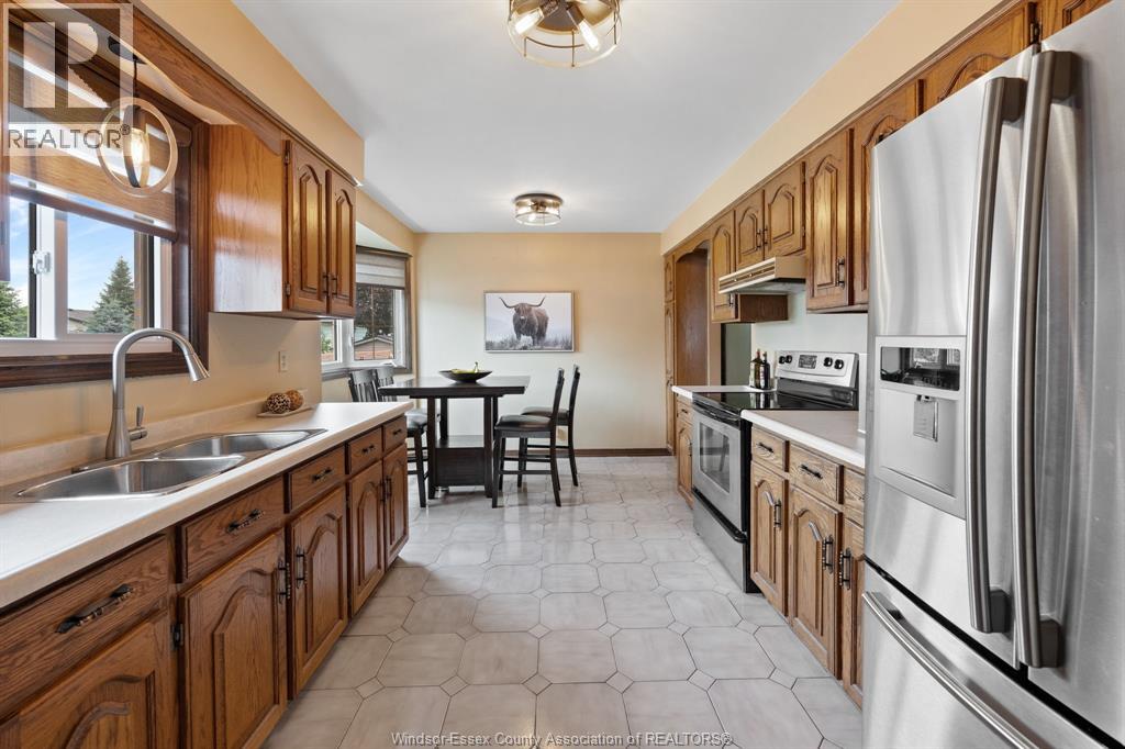 1251 Huntwick Place, Lasalle, Ontario  N9H 2B4 - Photo 7 - 26014415
