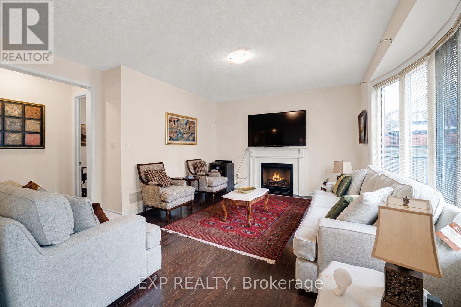 323 Cheryl Mews Boulevard, Newmarket, Ontario  L3X 3J6 - Photo 13 - N13465780