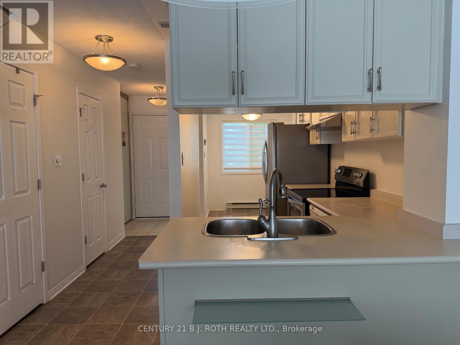 2 - 2 Laguna Parkway, Ramara, Ontario  L0K 1B0 - Photo 5 - S13465740