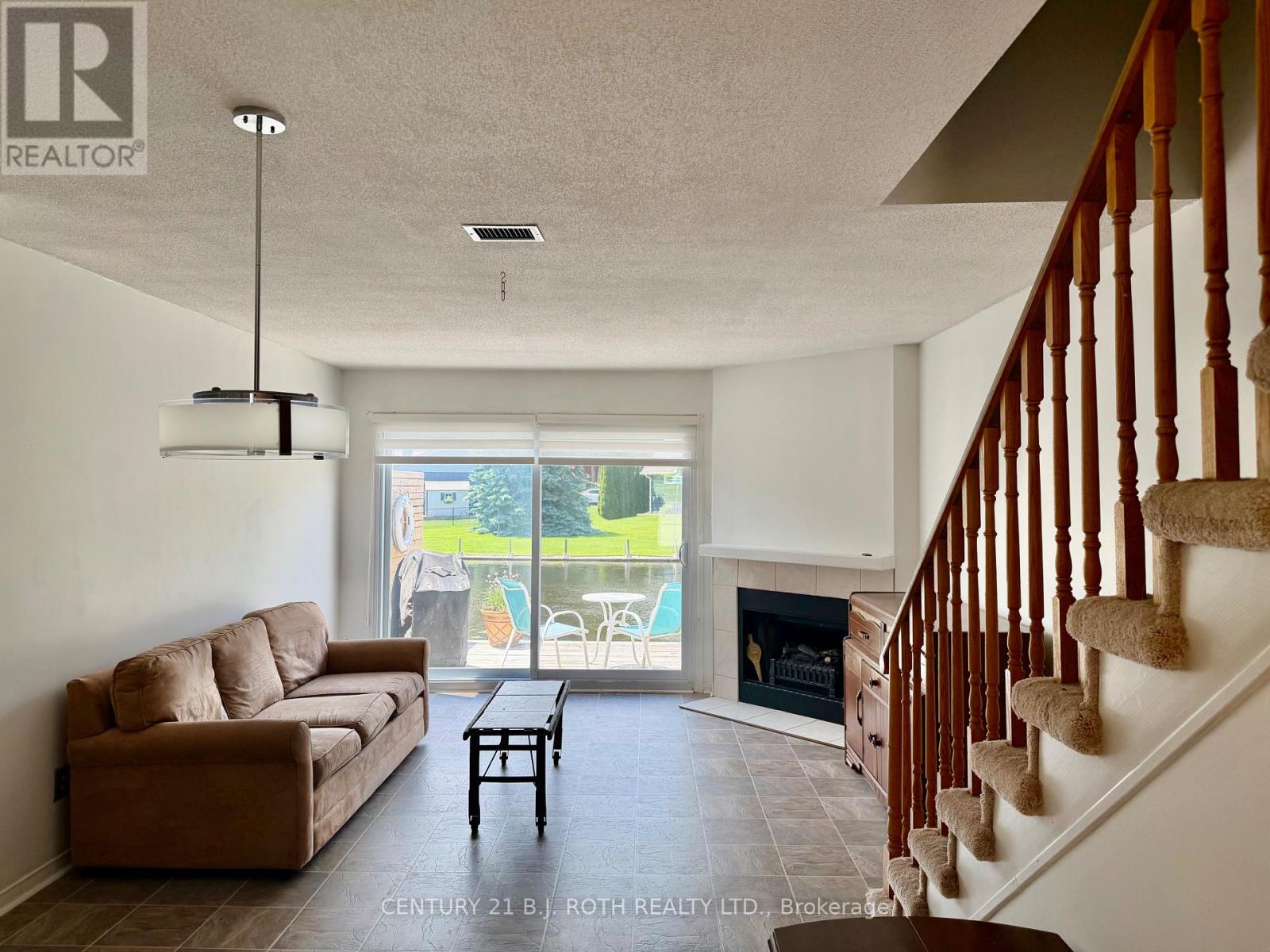 2 - 2 Laguna Parkway, Ramara, Ontario  L0K 1B0 - Photo 8 - S13465740