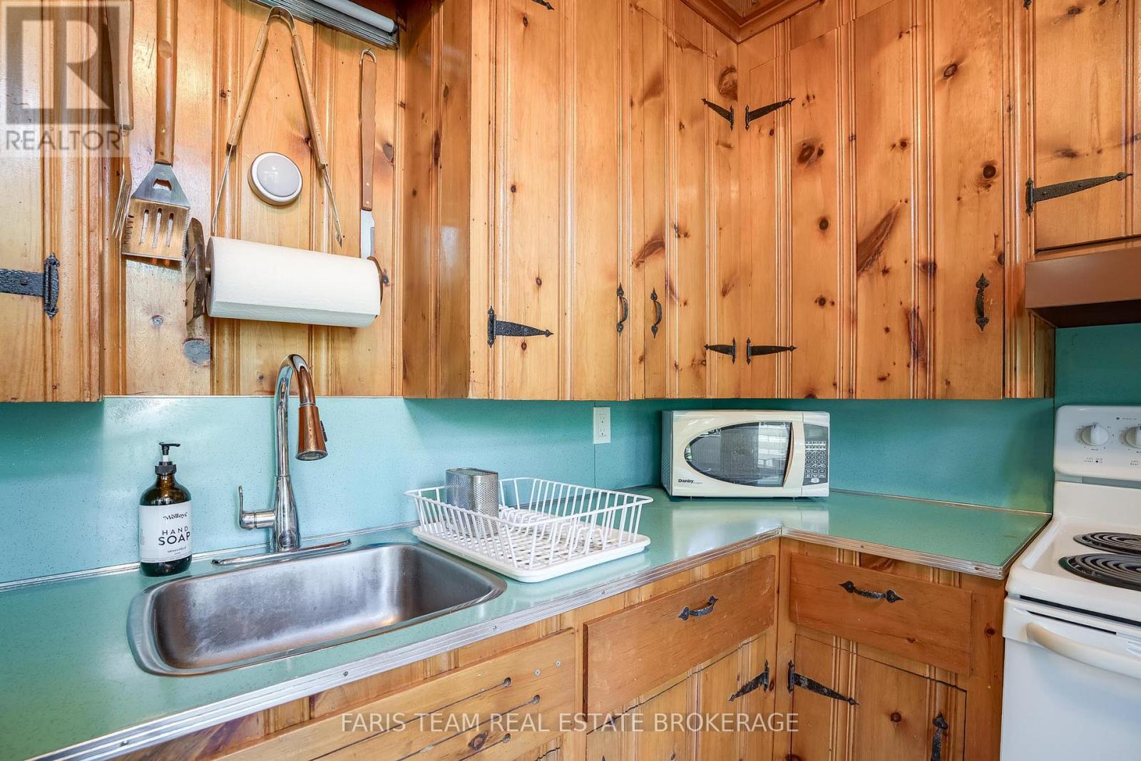 34 Quesnelle Drive, Tiny, Ontario  L9M 0N3 - Photo 10 - S13465762