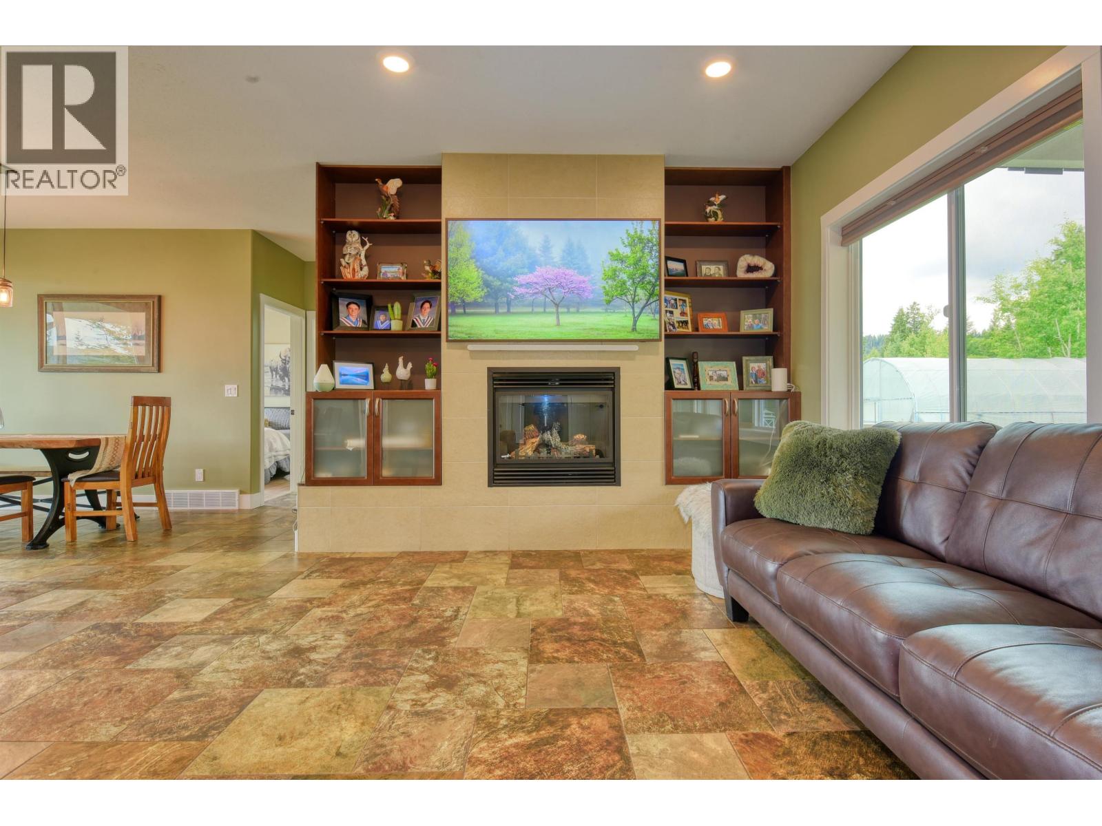 266 Woodland Drive, Williams Lake, British Columbia  V2G 4P9 - Photo 5 - R3137792