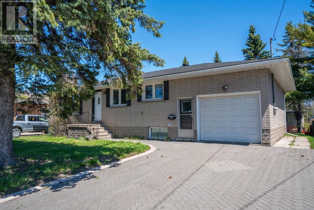 378 Rowell Ave, Sault Ste. Marie, Ontario  P6C 5L1 - Photo 3 - SM261349