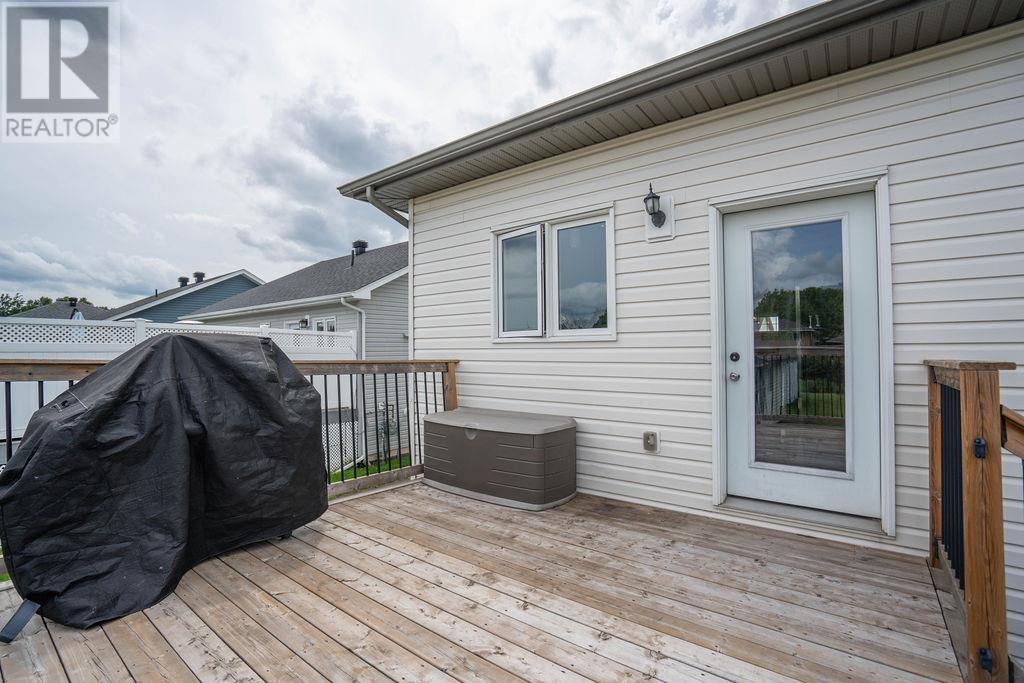 102 Central Creek Dr, Sault Ste. Marie, Ontario  P6C 6H3 - Photo 5 - SM261511