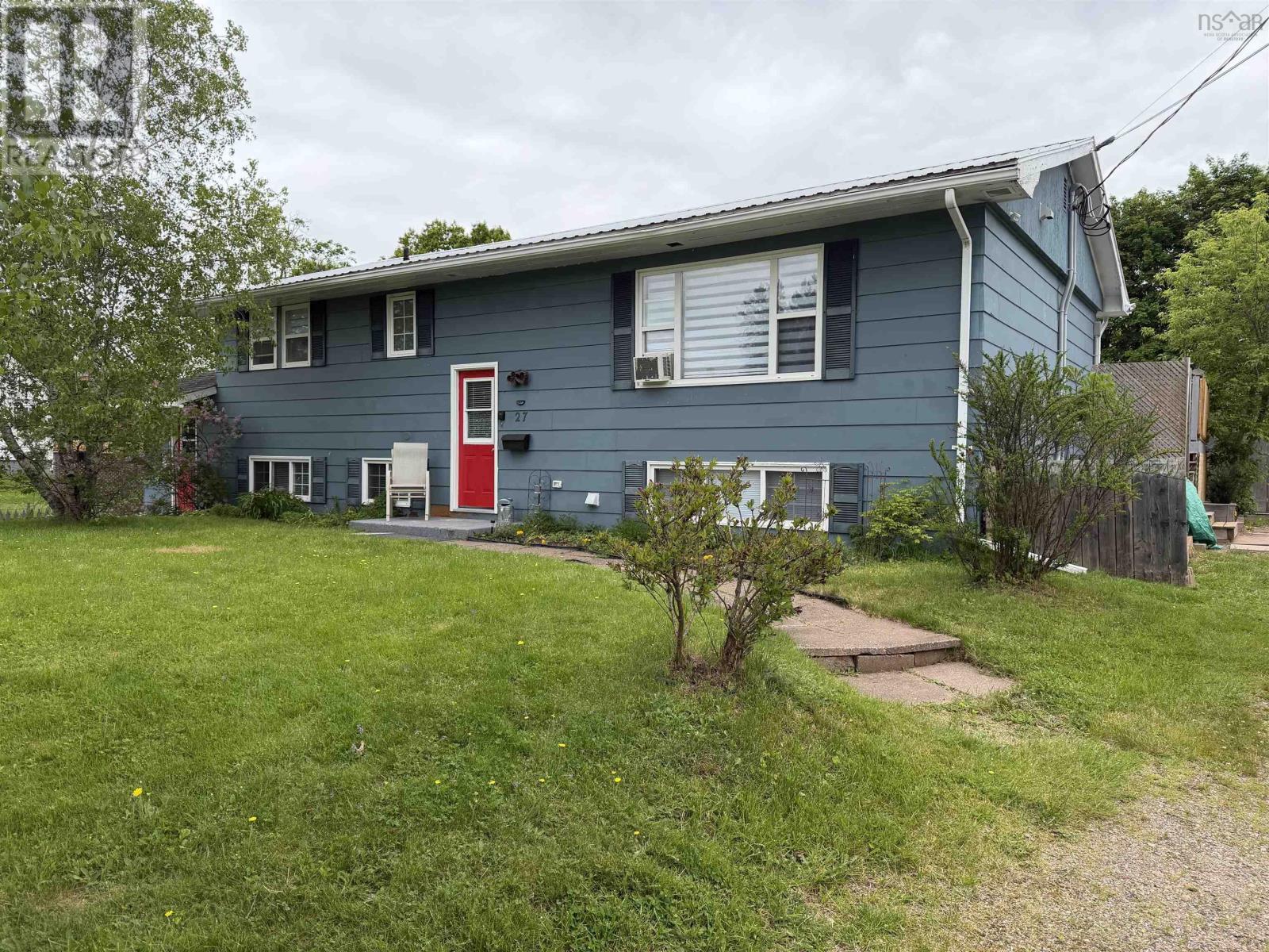 27 MacIntosh Avenue, Bible Hill, Nova Scotia