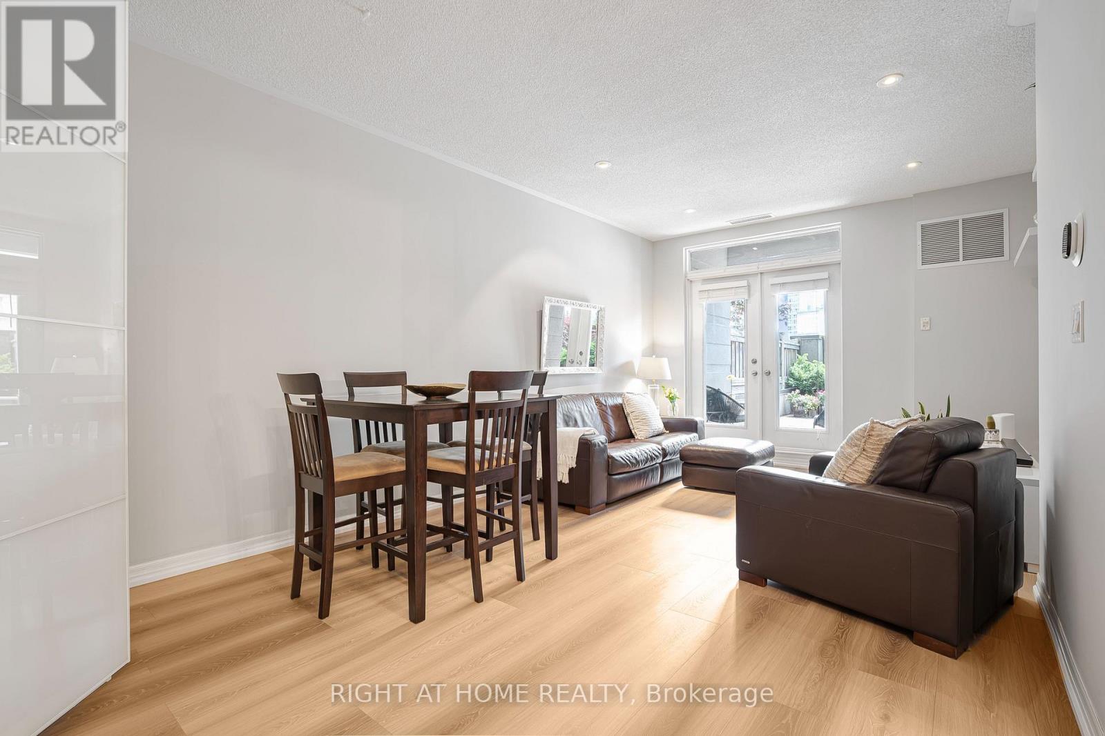 117 - 245 Dalesford Road, Toronto, Ontario  M8Y 4H7 - Photo 6 - W13465744