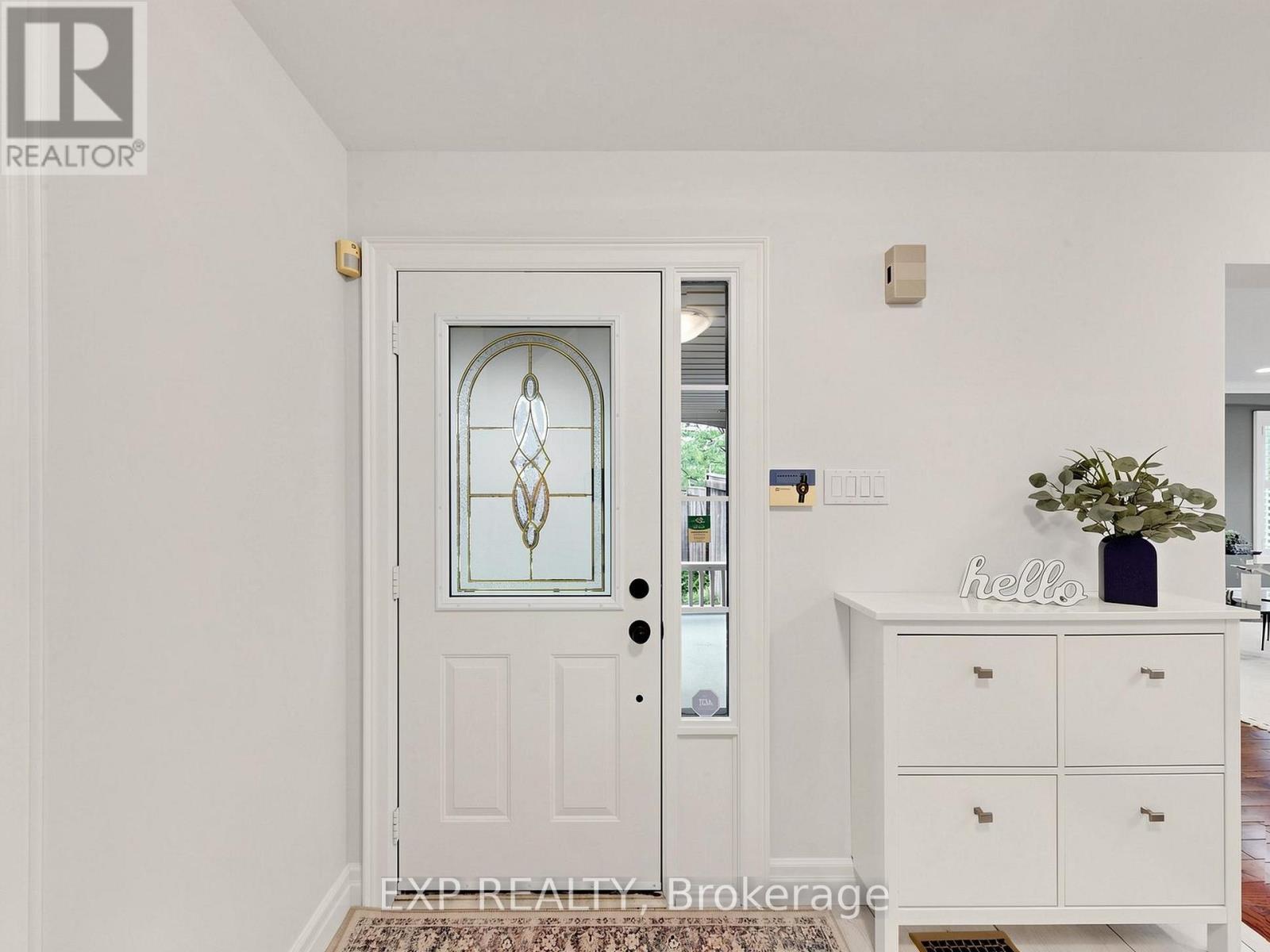 3489 Warley Court, Mississauga, Ontario  L5B 4C6 - Photo 14 - W13465792